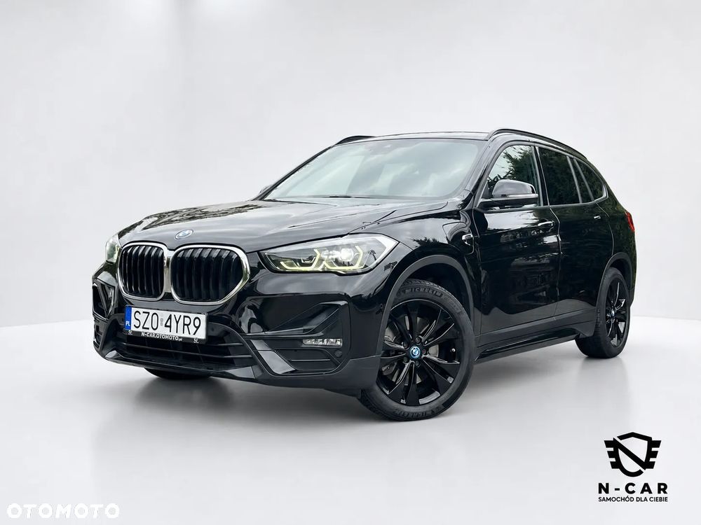 BMW X1 xDrive25e Sport Line - 1