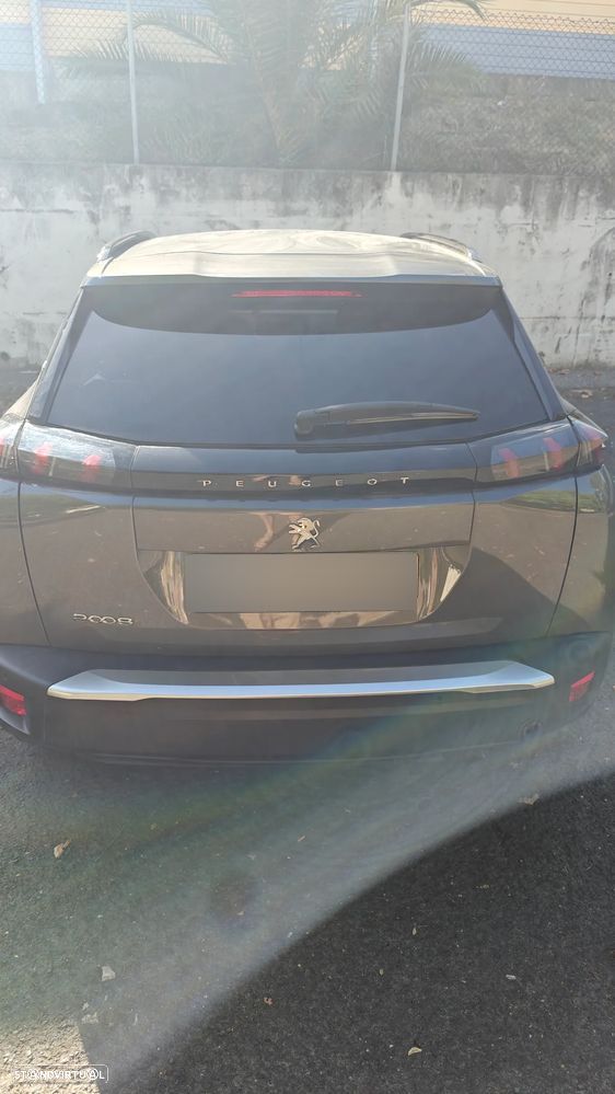 Peugeot 2008 1.2 PureTech Allure - 21