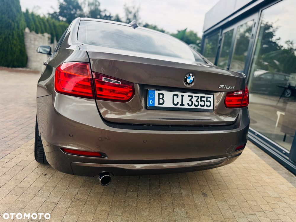 BMW Seria 3 316d DPF Edition Exclusive - 30