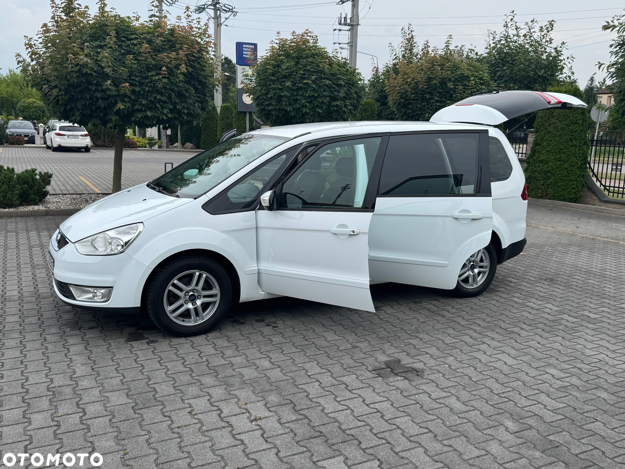 Ford Galaxy 2.0 Concept - 10