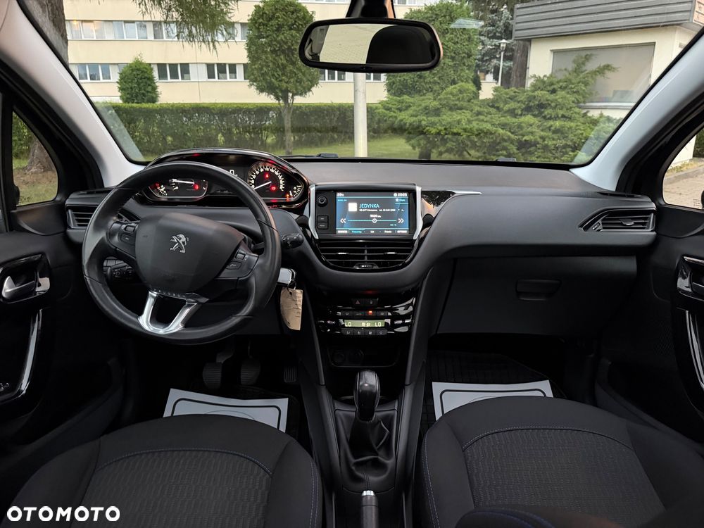 Peugeot 208 PureTech 82 Stop & Start Signature - 6