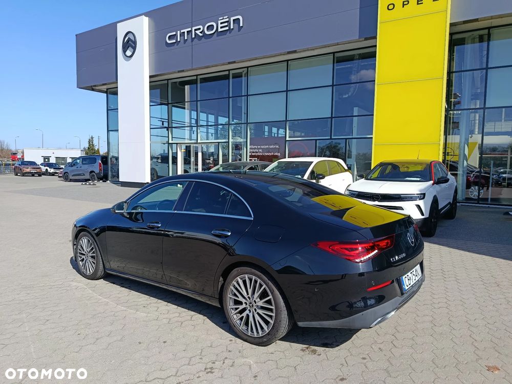 Mercedes-Benz CLA 220 Progressive 7G-DCT - 2