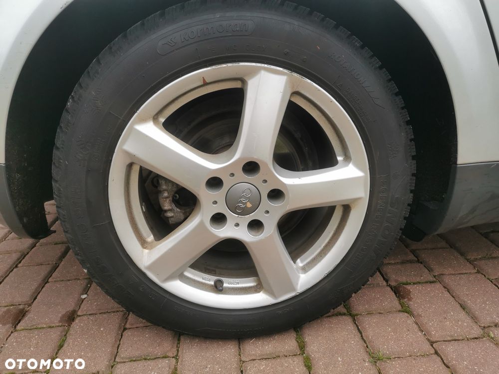 Audi A4 Limousine - 13