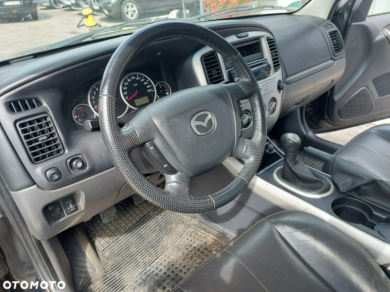 Mazda Tribute - 9