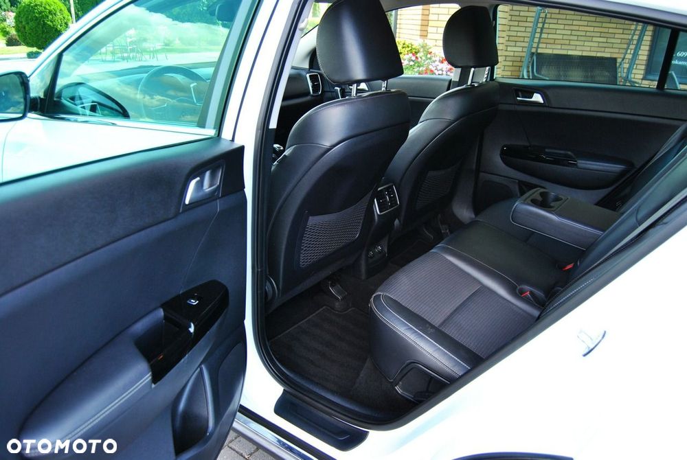 Kia Sportage 1.6 CRDI AWD VISION - 11