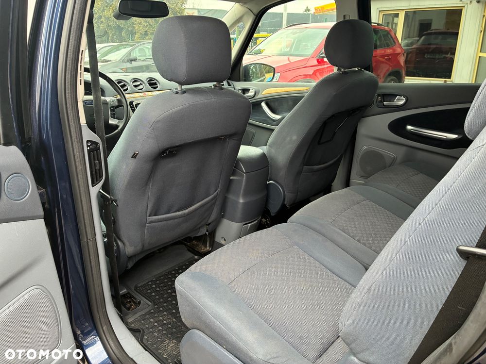 Ford Galaxy 2.0 TDCi Ghia - 21