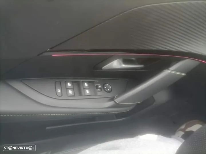 Peugeot 208 1.5 BlueHDi GT Line - 34