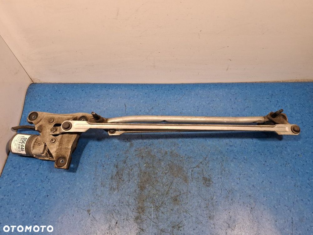 VOLVO V50 MECHANIZM SILNICZEK WYCIERACZEK PRZÓD 0390241924 D 4204 T - 2