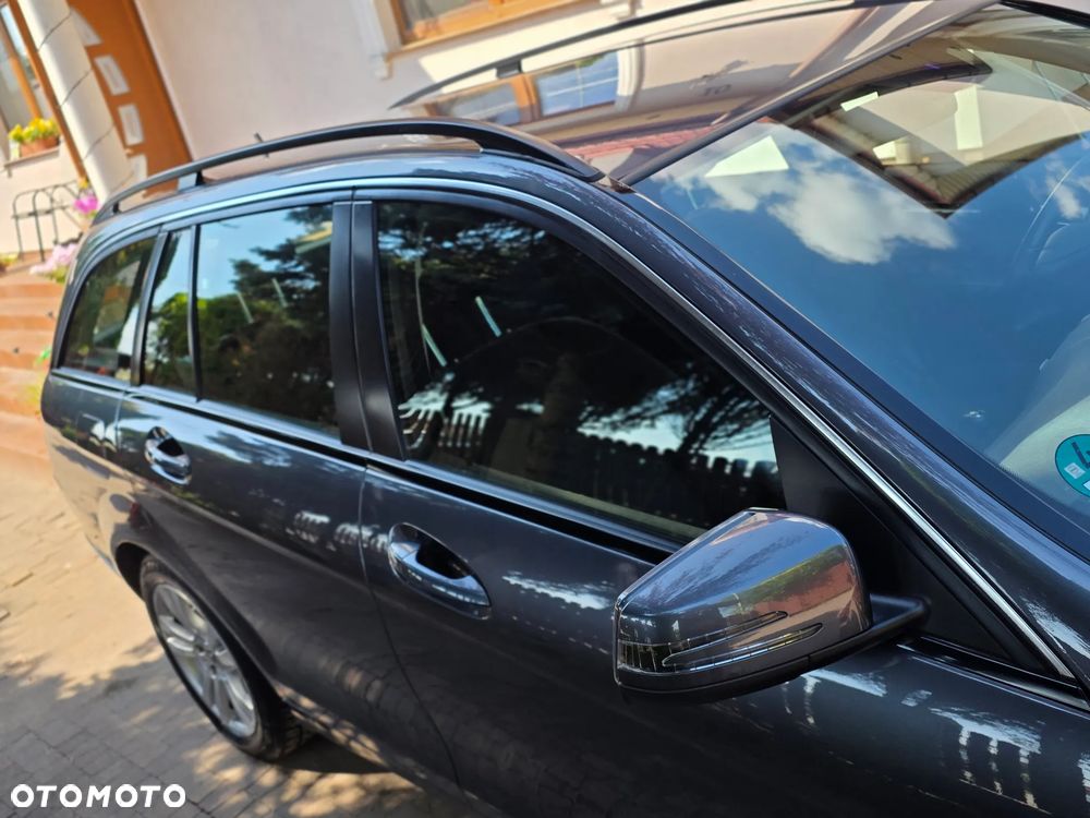 Mercedes-Benz Klasa C 180 Kompressor BlueEFFICIENCY Elegance - 18
