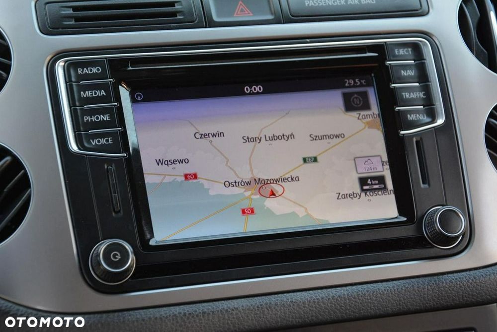 Volkswagen Tiguan 2.0 TDI SCR BlueMotion Technology Lounge Sport & Style - 22