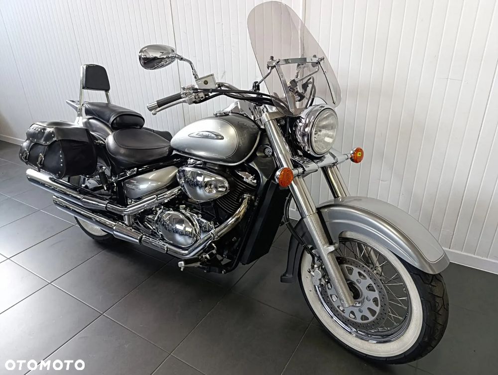 Suzuki VL 800 Volusia - 13