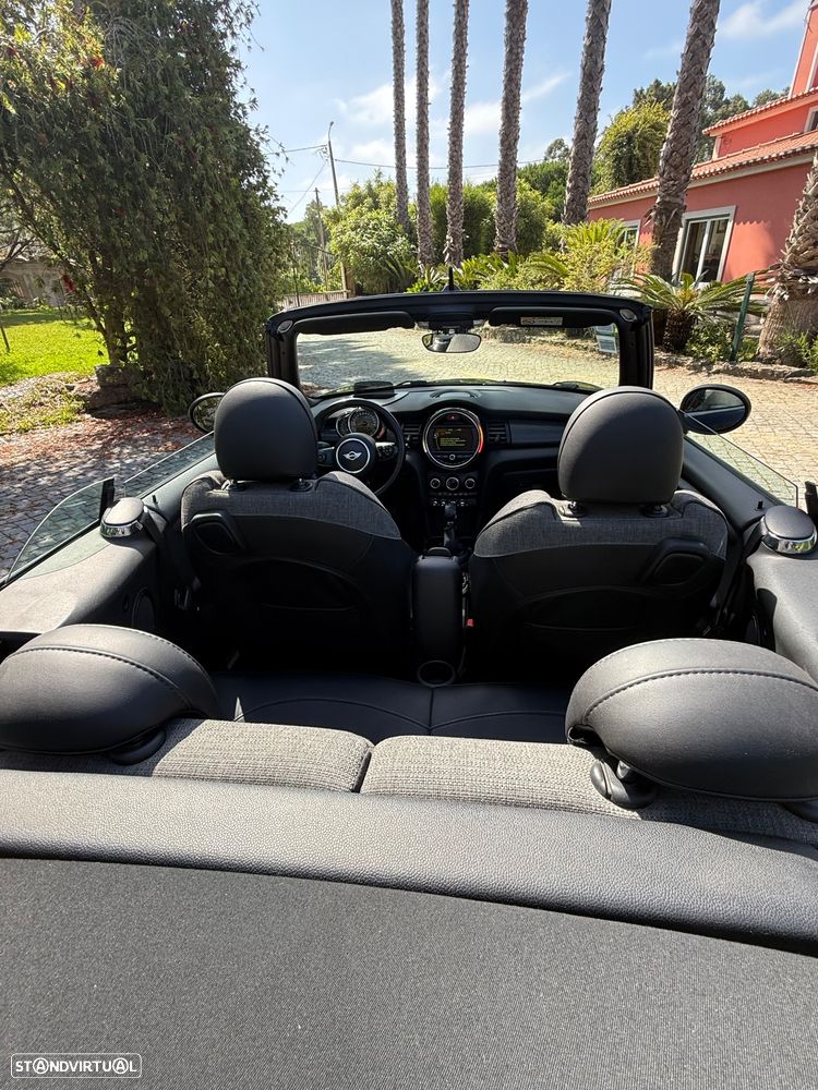 MINI Cabrio Cooper Auto. - 11