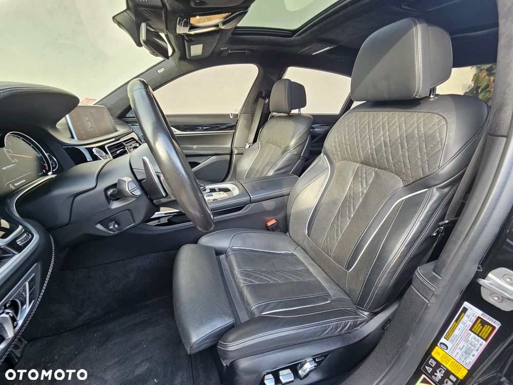 BMW Seria 7 M760Li xDrive V12 Excellence - 19