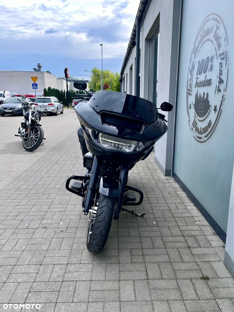 Harley-Davidson Touring Road Glide - 4