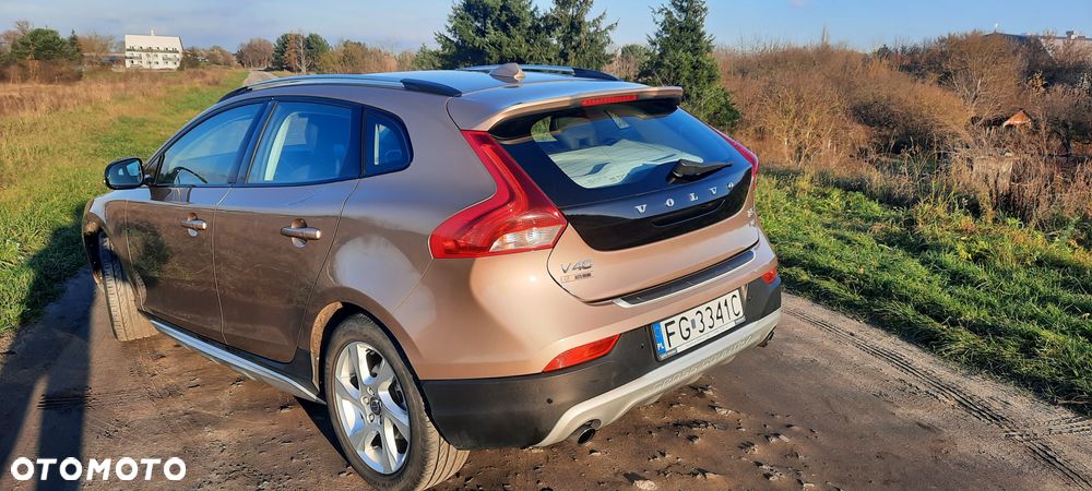 Volvo V40 T5 Momentum - 5