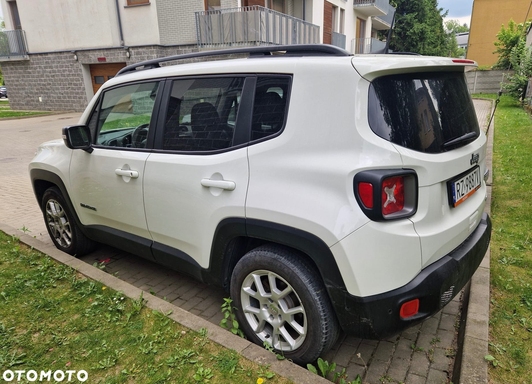 Jeep Renegade - 4