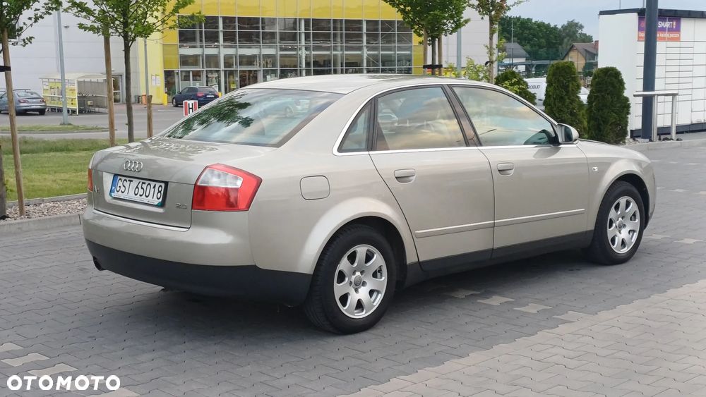 Audi A4 Limousine - 17
