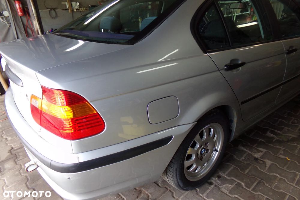 BMW Seria 3 316i - 10