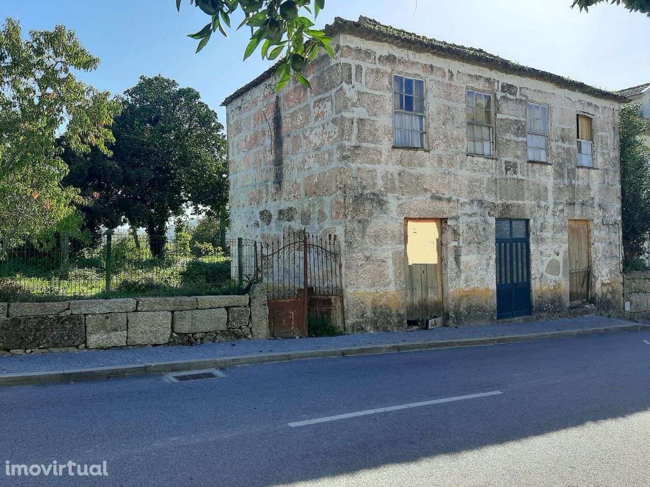 Vende casa em pedra centro de Castelo de Paiva - Grande imagem: 4/11