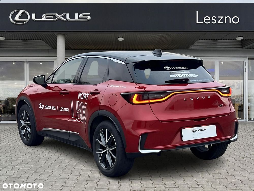 Lexus LBX 1.5 Hybrid Emotion - 3