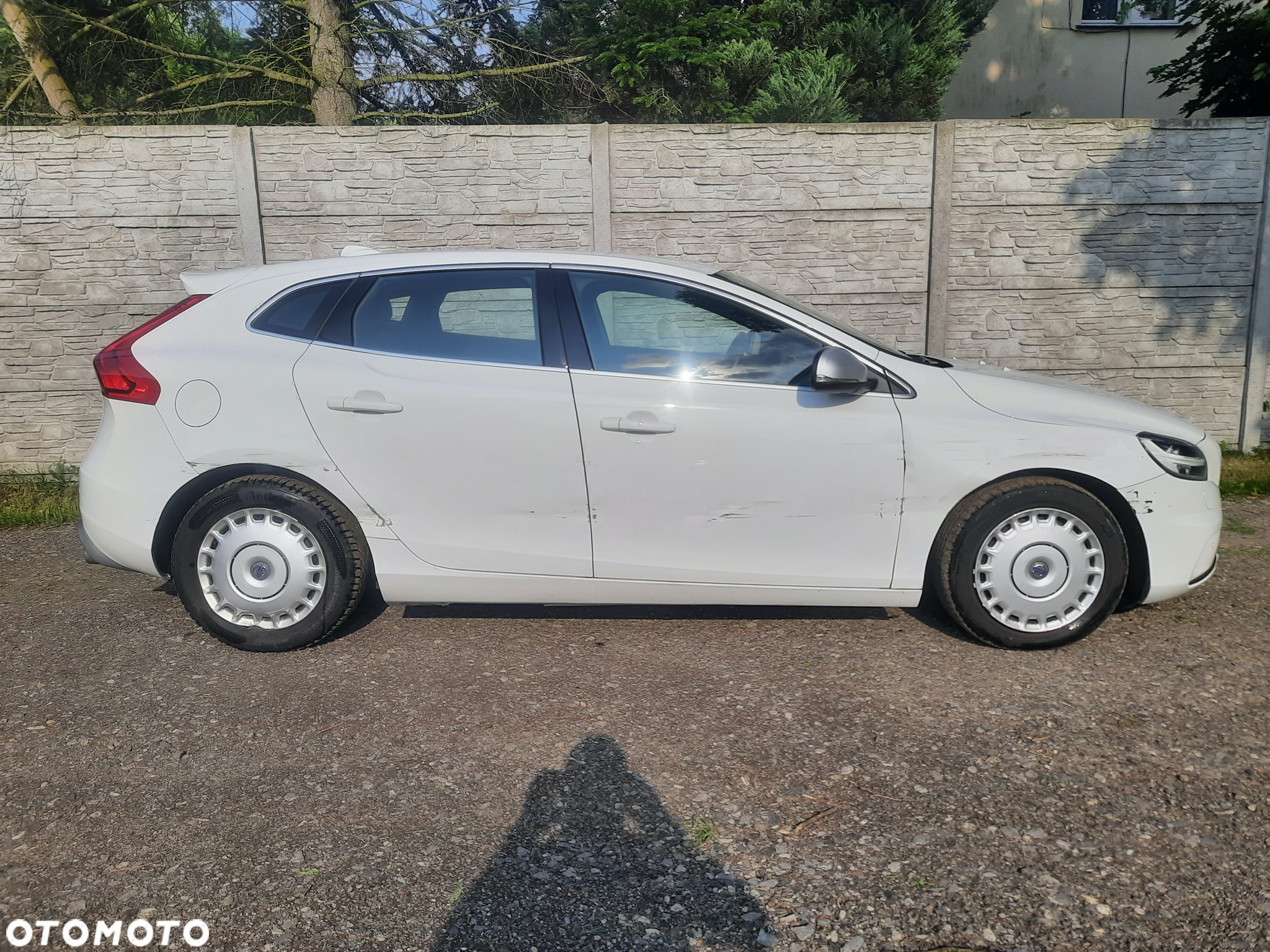 Volvo V40 T3 Drive-E R-Design Momentum - 6
