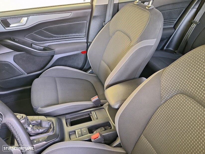 Ford Focus 1.0 EcoBoost MHEV Connected - 8