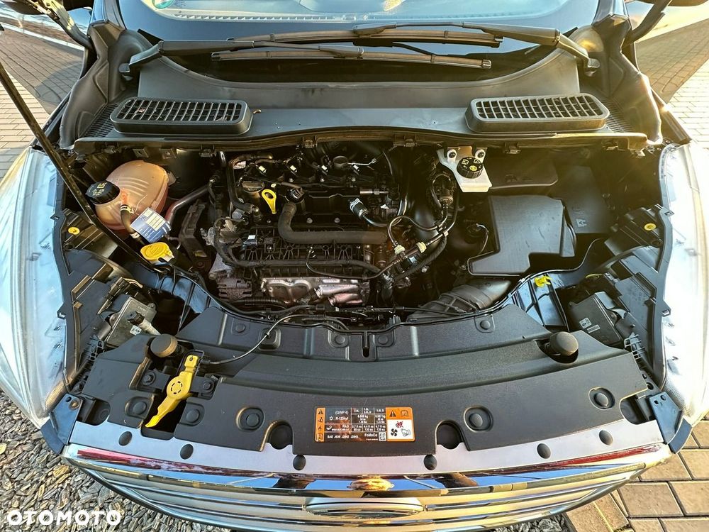 Ford Kuga 1.5 EcoBoost 2x4 Trend - 32