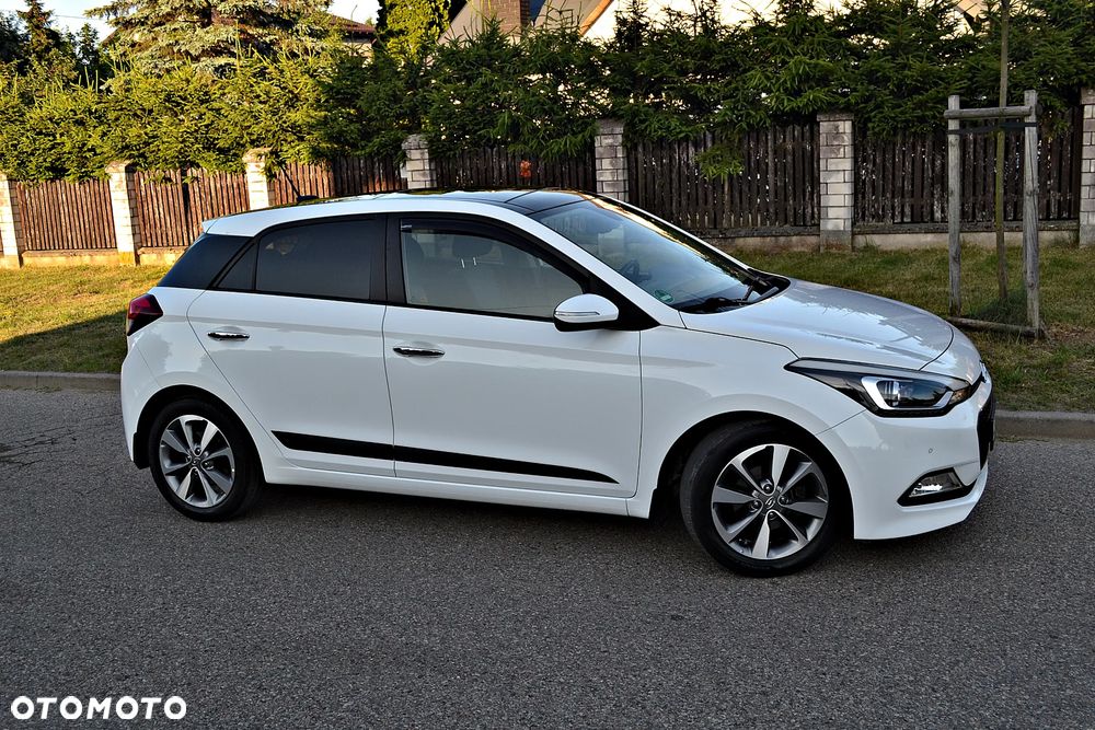 Hyundai i20 1.2 YES Gold - 24
