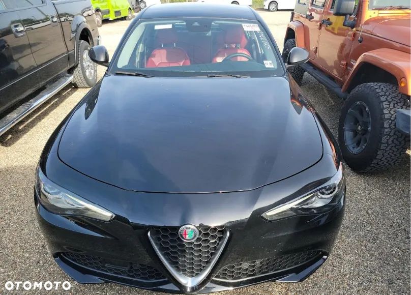 Alfa Romeo Giulia - 2