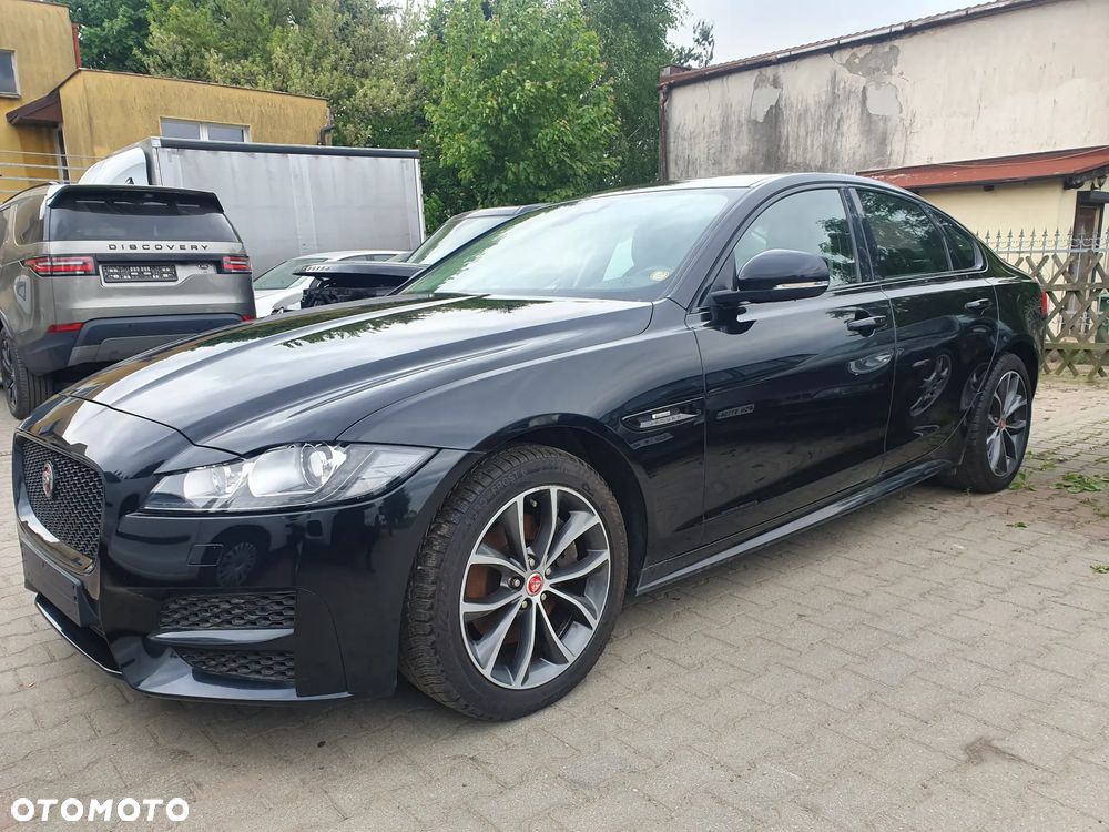 Jaguar XF 20d R-Sport - 2