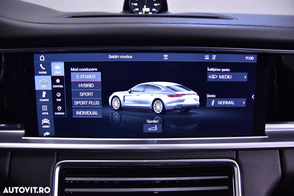 Porsche Panamera 4 E-Hybrid - 22