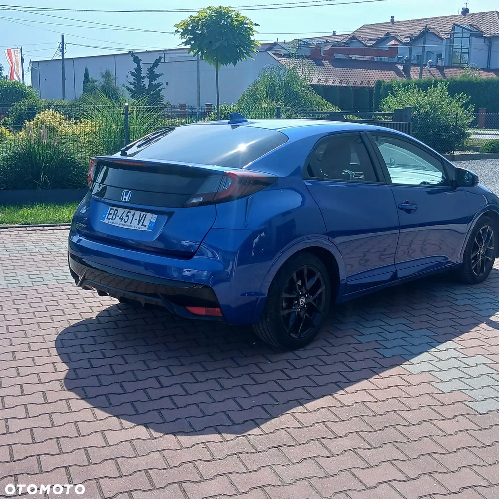 Honda Civic 1.6 i-DTEC Executive Black Edition - 5