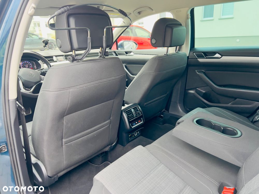 Volkswagen Passat Variant 2.0 TDI Business DSG - 21