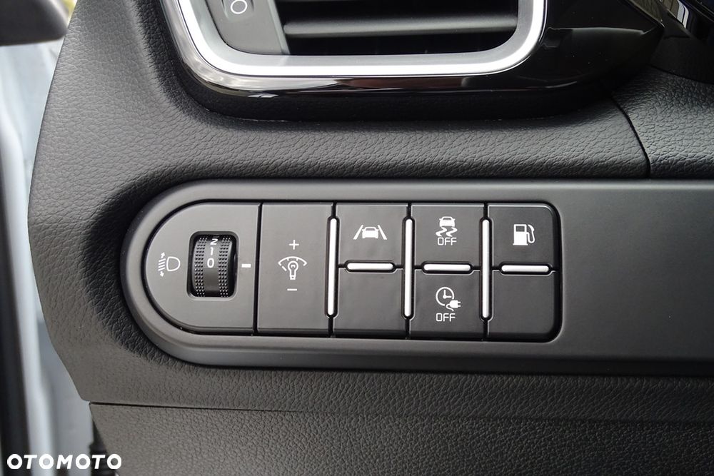 Kia Ceed - 28