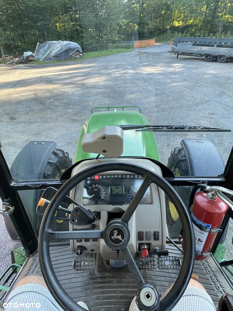 John Deere 5820 - 7