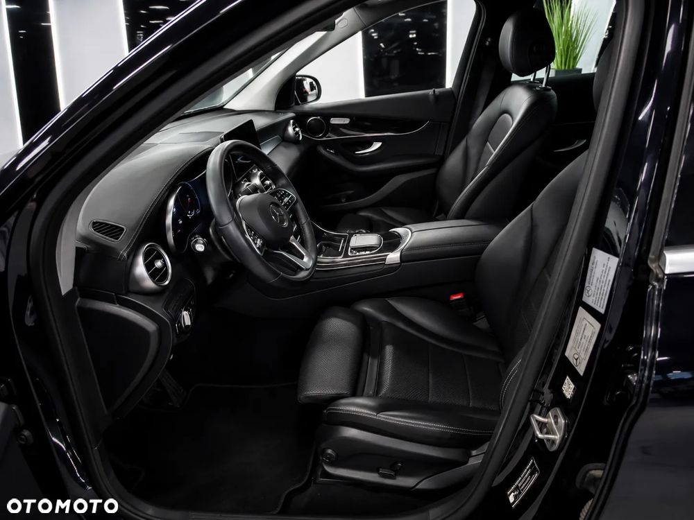 Mercedes-Benz GLC 200 4Matic 9G-TRONIC AMG Line - 7