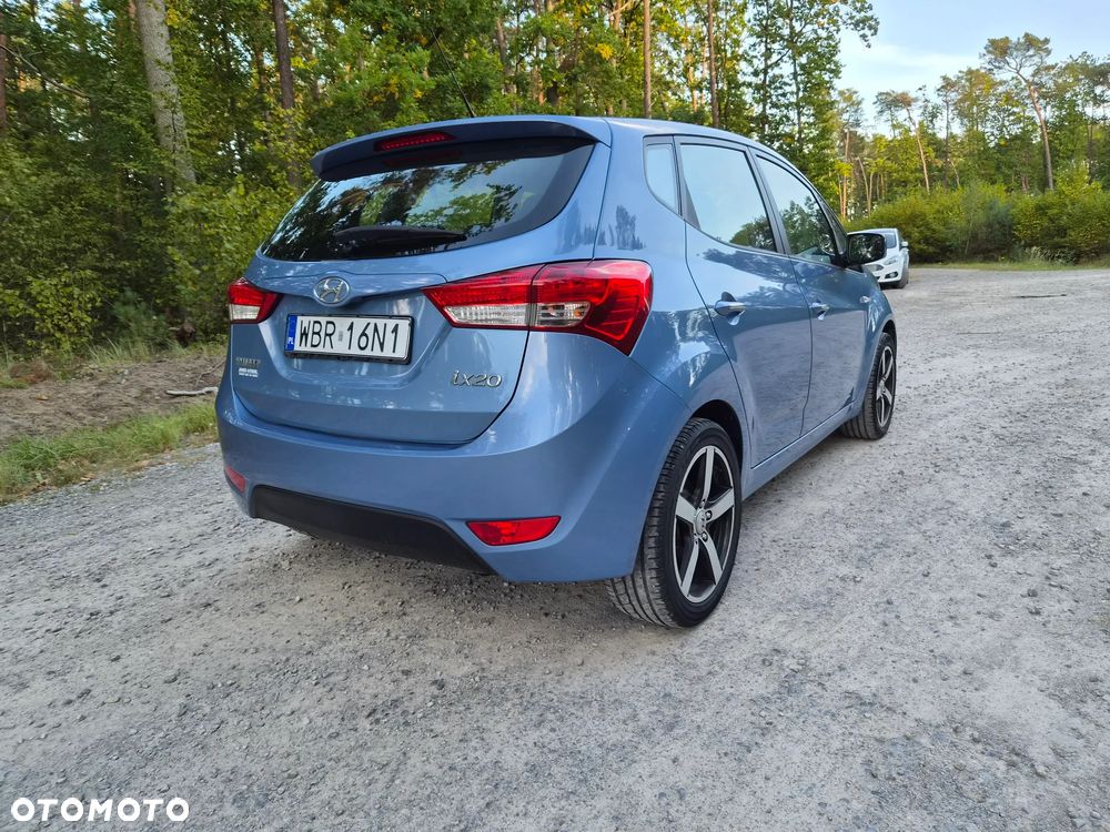Hyundai ix20 - 16