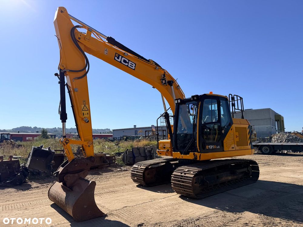 JCB 131X L 4F - 4