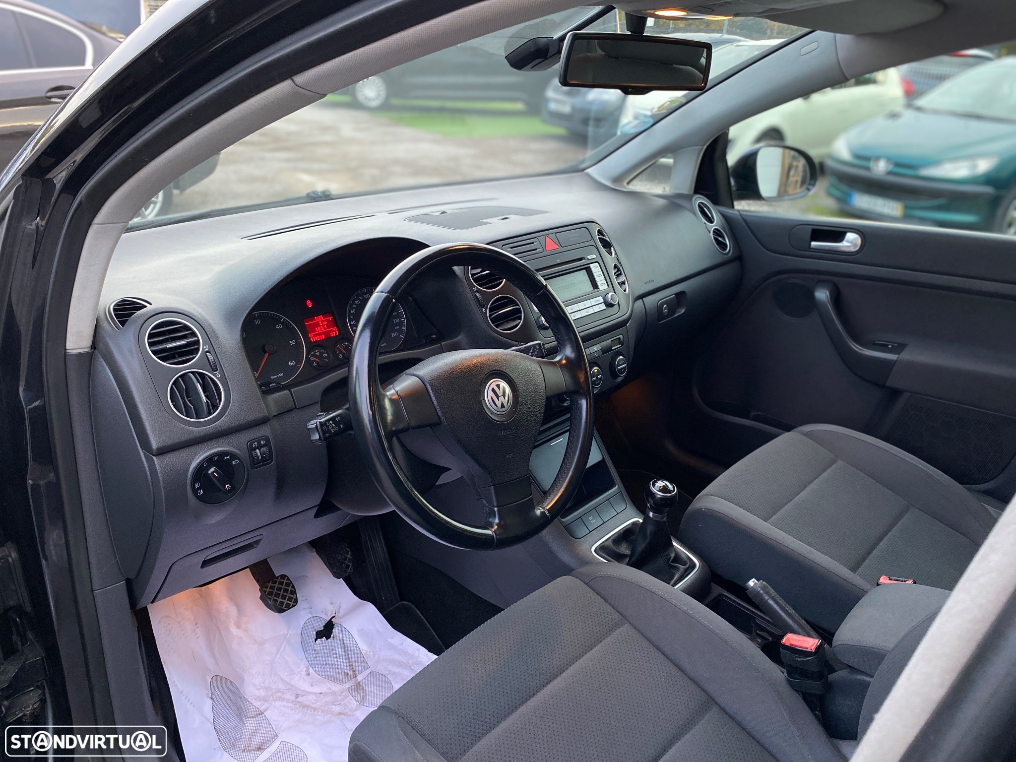 VW Golf Plus 1.9 TDi Trendline AC - 8
