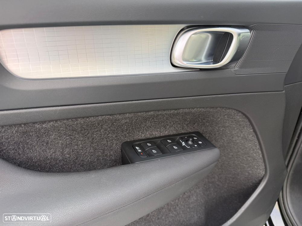 Volvo XC 40 T4 Recharge DKG Inscription Expression - 10