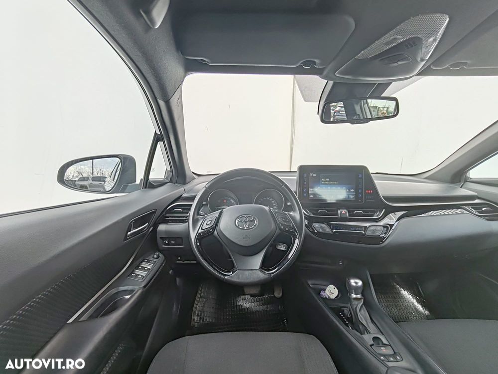 Toyota C-HR 1.8 HSD 4x2 CVT C-ult - 10