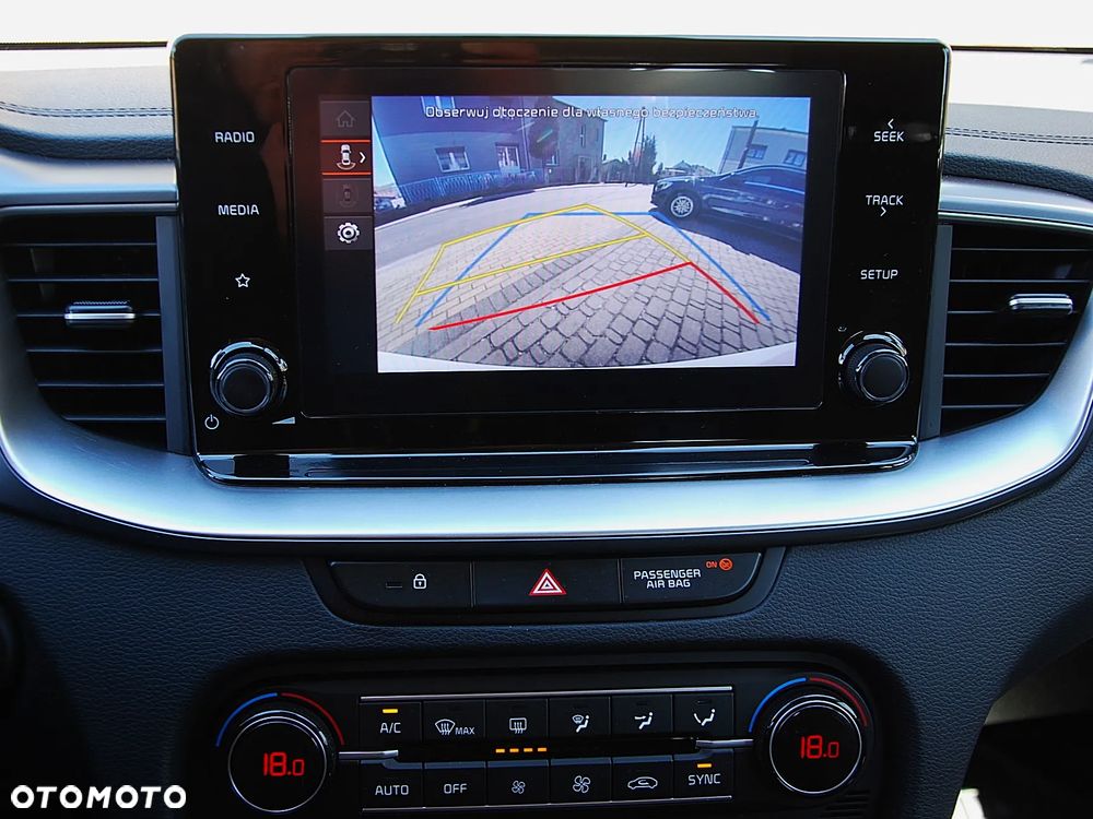Kia Ceed - 7