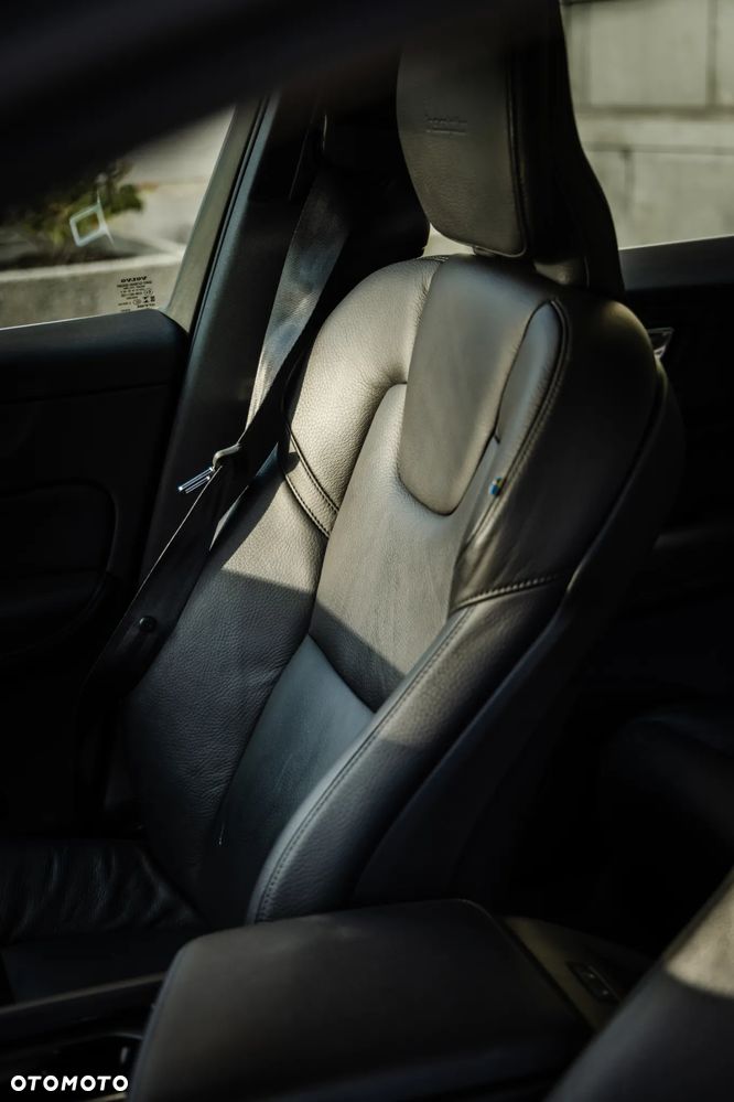 Volvo XC 60 B4 D AWD Inscription - 13