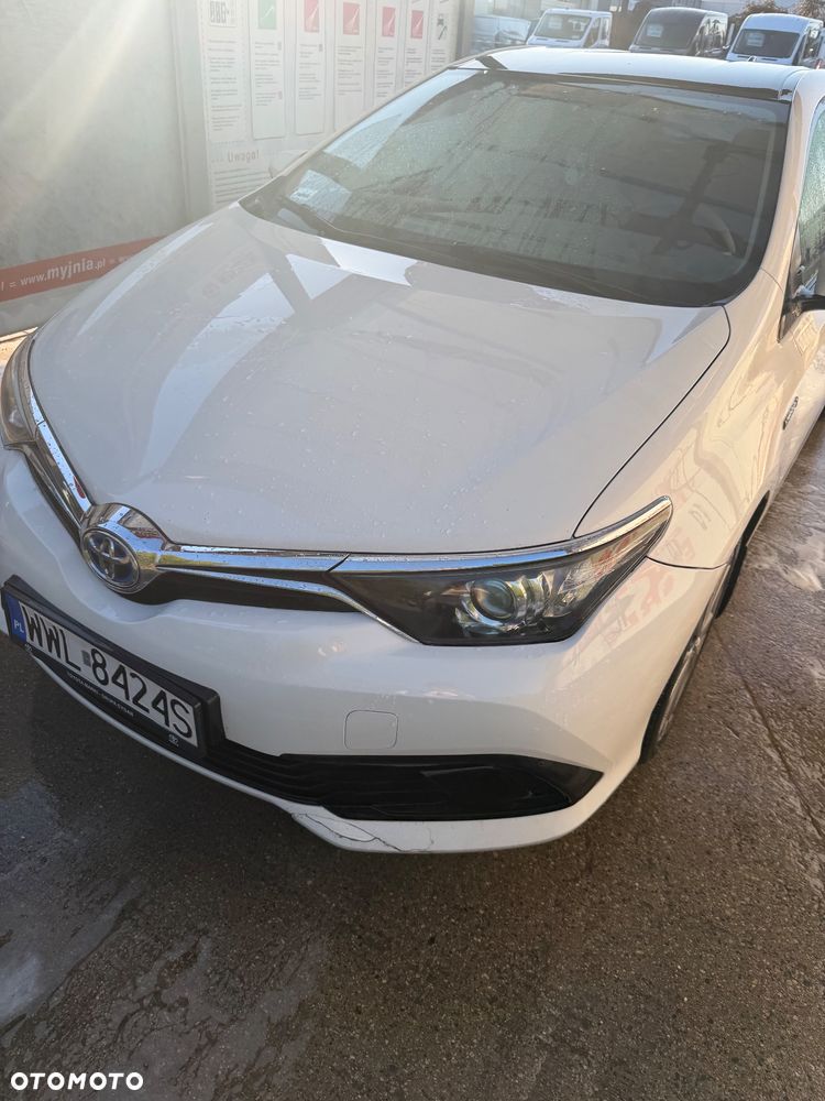 Toyota Auris Hybrid 135 Active - 12