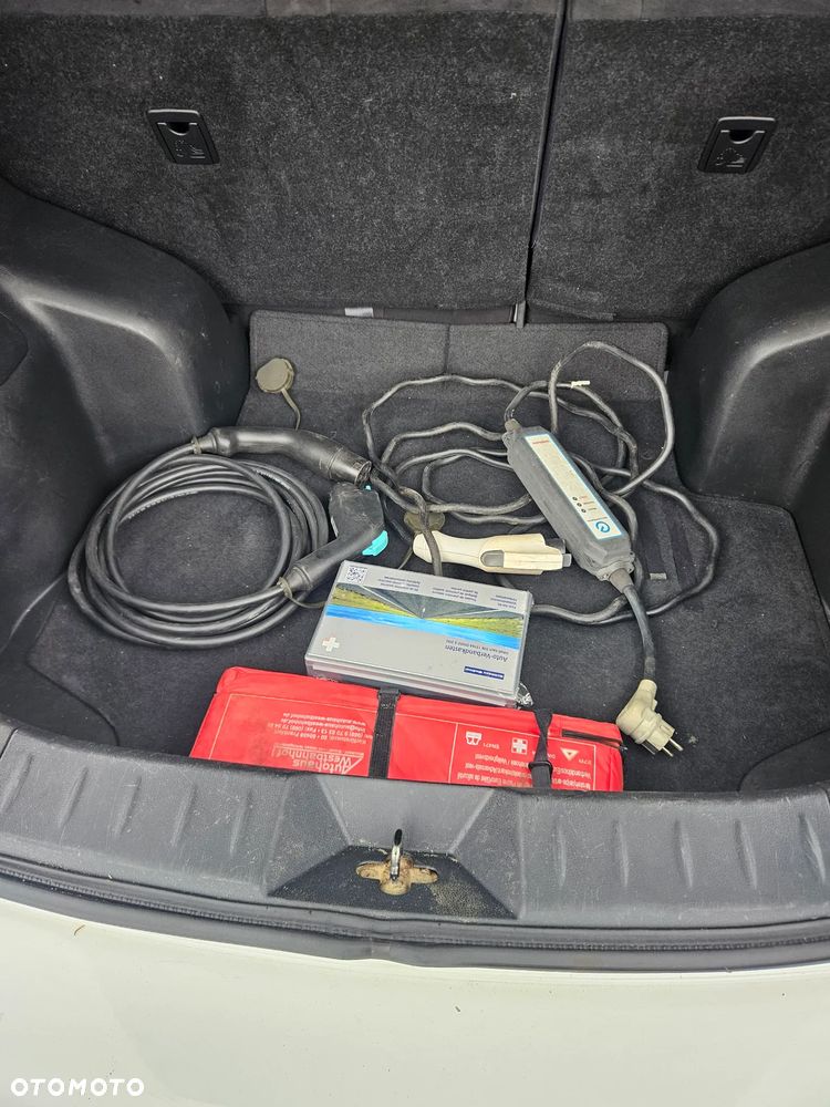Nissan Leaf 24 kWh (mit Batterie) Limited Edition - 11