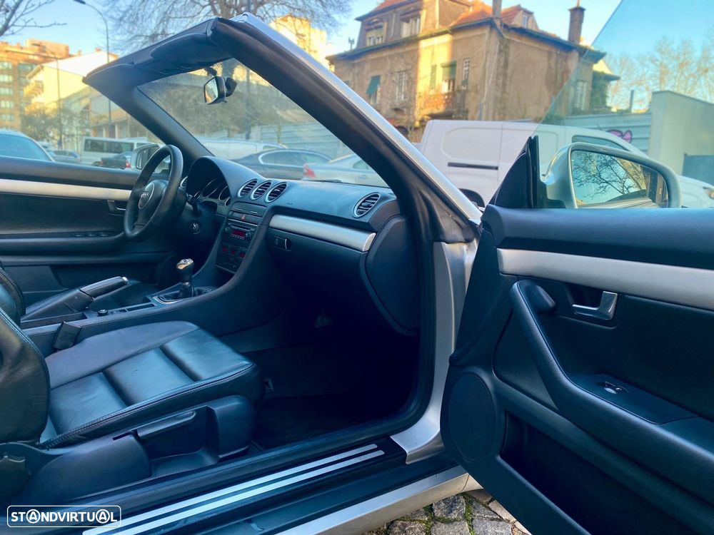 Audi A4 Cabrio 2.5 TDI S-line - 19