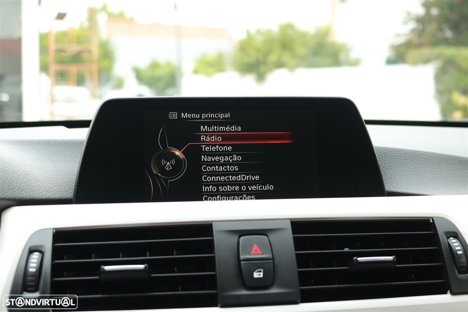 BMW 318 d Advantage - 40