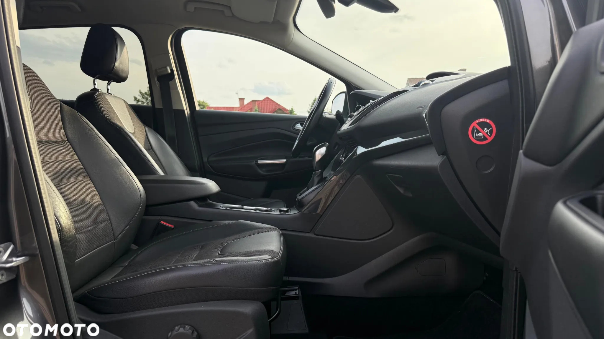 Ford Kuga 2.0 TDCi AWD Titanium - 27