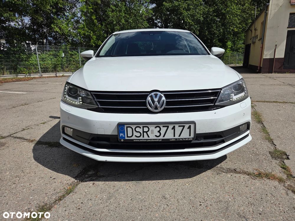 Volkswagen Jetta 1.4 TSI DSG BlueMotion Technology - 4
