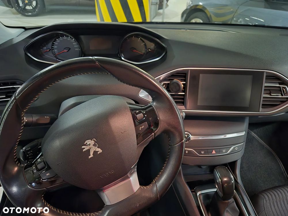 Peugeot 308 - 15